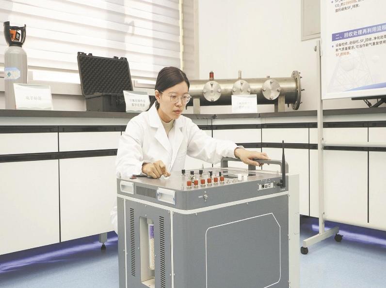 【國(guó)網(wǎng)特等勞?！繌垥郧伲簩９ビ蜌鈾z測(cè) 不斷“找茬、破題”