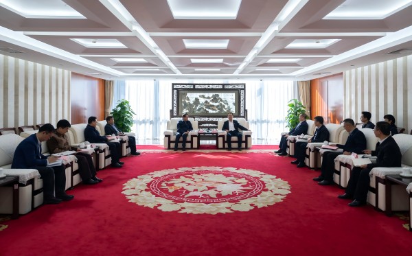 祖斌會(huì)見(jiàn)中電聯(lián)黨委副書(shū)記、專(zhuān)職副理事長(zhǎng)王抒祥