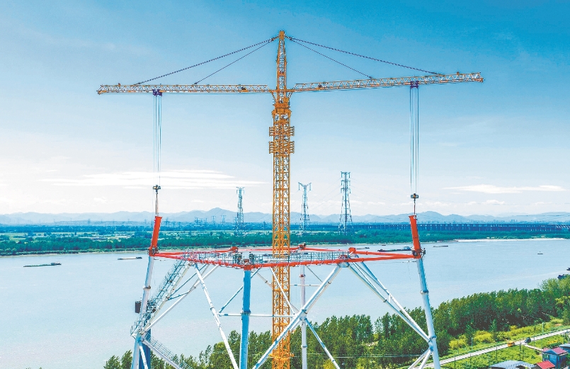 肥西—繁昌500千伏過渡工程輸電塔建設正酣