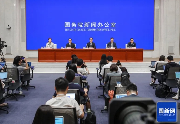 國家數(shù)據(jù)局：我國日均Token消耗量突破30萬億