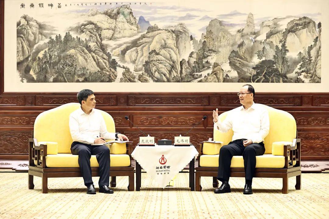 湖南省省長毛偉明與國網(wǎng)總經(jīng)理龐驍剛會談  攜手推進(jìn)新型電力系統(tǒng)建設(shè)